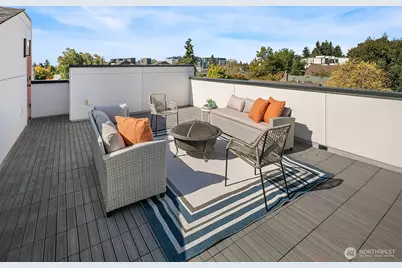 8326 14th Avenue NW, Seattle, WA 98117 - Photo 3