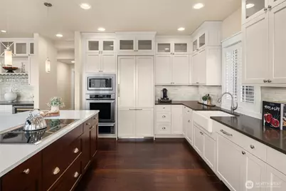 6016 Princeton Avenue NE, Seattle, WA 98115 - Photo 9