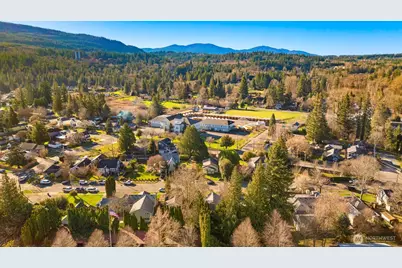 7950 Maple Avenue SE, Snoqualmie, WA 98065 - Photo 31