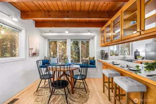 16273 Reitan Rd NE, Bainbridge Island, WA 98110 - Photo 9