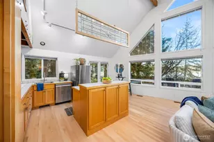 16273 Reitan Rd NE, Bainbridge Island, WA 98110 - Photo 11