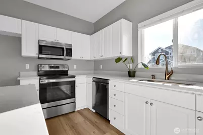 16761 Woodside Drive SE, Renton, WA 98058 - Photo 15