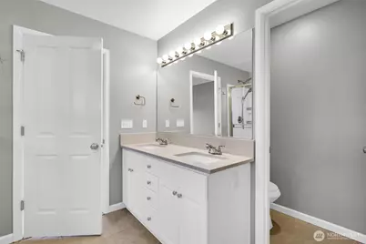 16761 Woodside Drive SE, Renton, WA 98058 - Photo 29