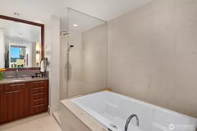 1521 2nd Avenue #1001, Seattle, WA 98101 - Photo 27