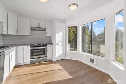 12016 SE 222nd Place, Kent, WA 98031 - Photo 5