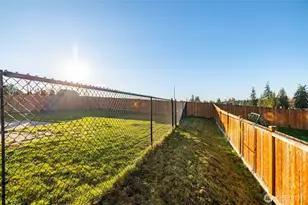 28612 75th Dr NW, Stanwood, WA 98292 - Photo 37