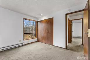 9256 Interlake Ave N, Seattle, WA 98103 - Photo 11