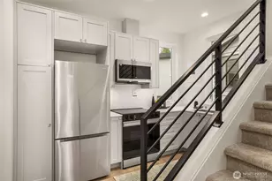 2105 SW Genesee Street SW, Seattle, WA 98106 - Photo 5