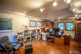 2715 39th St, Gig Harbor, WA 98335 - Photo 13