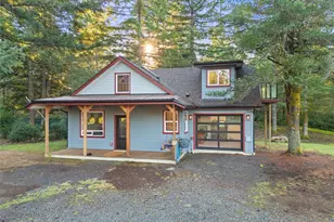 641 E Hyland Dr, Union, WA 98592 - Photo 1