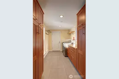 7943 31st Avenue SW, Seattle, WA 98126 - Photo 13