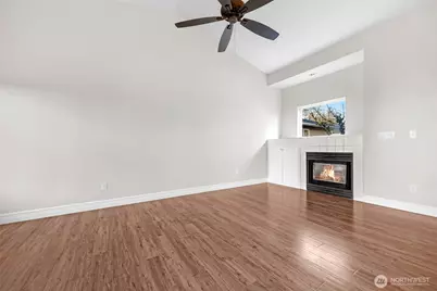 217 112th Street SW #B102, Everett, WA 98204 - Photo 3