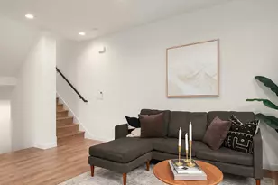 217 NE 75th St, Seattle, WA 98115 - Photo 11