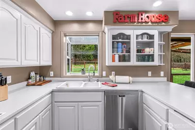 17926 Olive Avenue, Stanwood, WA 98292 - Photo 9