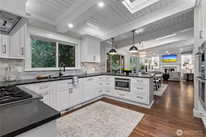 3227 103rd Place NE, Bellevue, WA 98004 - Photo 9