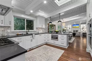 3227 103rd Pl NE, Bellevue, WA 98004 - Photo 9