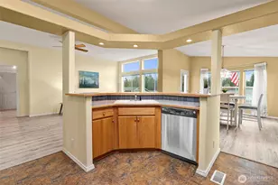 27410 218th Ln SE, Maple Valley, WA 98038 - Photo 15