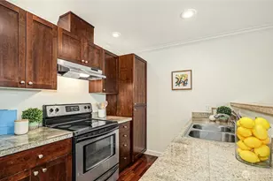 25025 SE Klahanie Blvd, Sammamish, WA 98029 - Photo 9