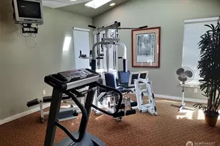 25025 SE Klahanie Blvd, Sammamish, WA 98029 - Photo 29