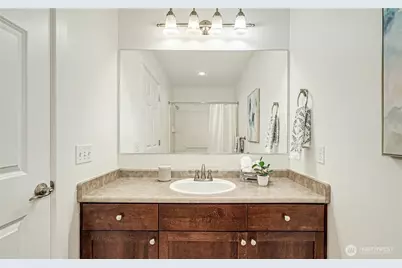 25025 SE Klahanie Boulevard #J102, Sammamish, WA 98029 - Photo 19