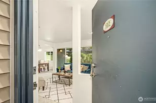 25025 SE Klahanie Blvd, Sammamish, WA 98029 - Photo 3