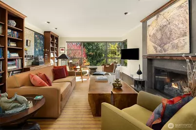 1561 Magnolia Boulevard W, Seattle, WA 98199 - Photo 3