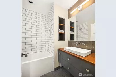 1561 Magnolia Boulevard W, Seattle, WA 98199 - Photo 15