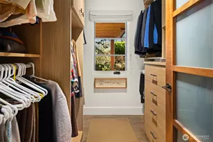 1561 Magnolia Blvd W, Seattle, WA 98199 - Photo 25