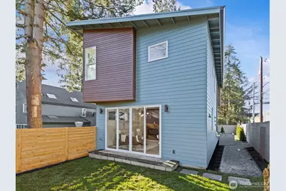 12834 Ashworth Avenue N, Seattle, WA 98133 - Photo 29