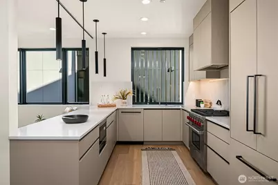 413 99th Avenue NE, Bellevue, WA 98004 - Photo 17