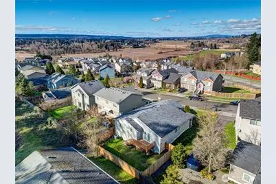 7714 88th Place NE, Marysville, WA 98270 - Photo 3