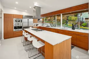 5323 NE 42nd St, Seattle, WA 98105 - Photo 11