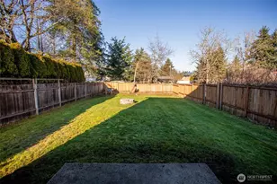819 134th St S, Tacoma, WA 98444 - Photo 35