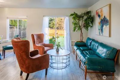 819 134th Street S, Tacoma, WA 98444 - Photo 5