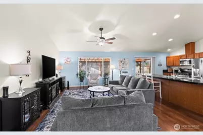 810 Cody Street SE, Rainier, WA 98576 - Photo 5