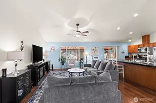 810 Cody St SE, Rainier, WA 98576 - Photo 5