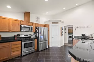 810 Cody St SE, Rainier, WA 98576 - Photo 9