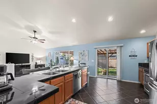 810 Cody St SE, Rainier, WA 98576 - Photo 11