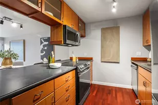 7307 Sand Point Way NE, Seattle, WA 98115 - Photo 7