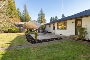 8611 Holly Ln, Edmonds, WA 98026 - Photo 31