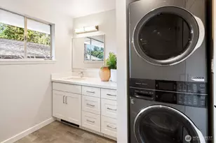 8611 Holly Ln, Edmonds, WA 98026 - Photo 19