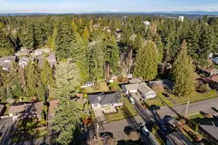 8611 Holly Ln, Edmonds, WA 98026 - Photo 33