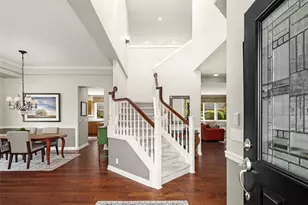 25417 NE 3rd Pl, Sammamish, WA 98074 - Photo 3