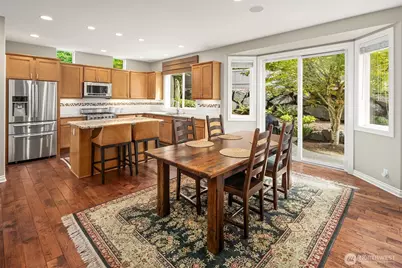 25417 NE 3rd Place, Sammamish, WA 98074 - Photo 9