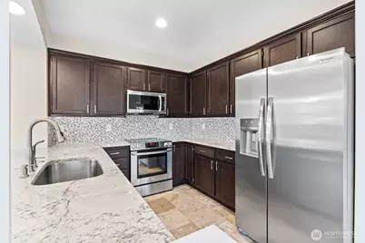 18704 109th Lane SE, Renton, WA 98055 - Photo 11