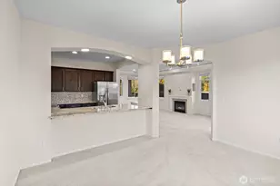 18704 109 Ln SE, Renton, WA 98055 - Photo 9