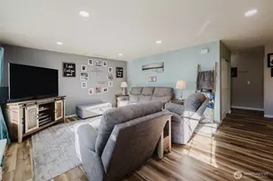 387 Max William Loop, Poulsbo, WA 98370 - Photo 3