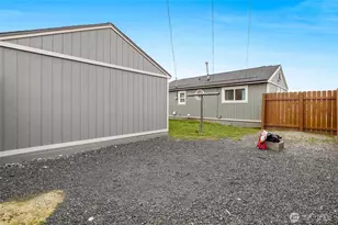 1255 E Larch St, Othello, WA 99344 - Photo 35