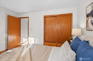 323 NW 202nd St, Shoreline, WA 98177 - Photo 17