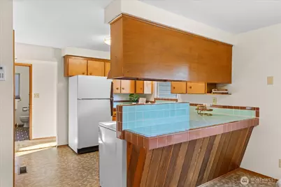 323 NW 202nd Street, Shoreline, WA 98177 - Photo 11